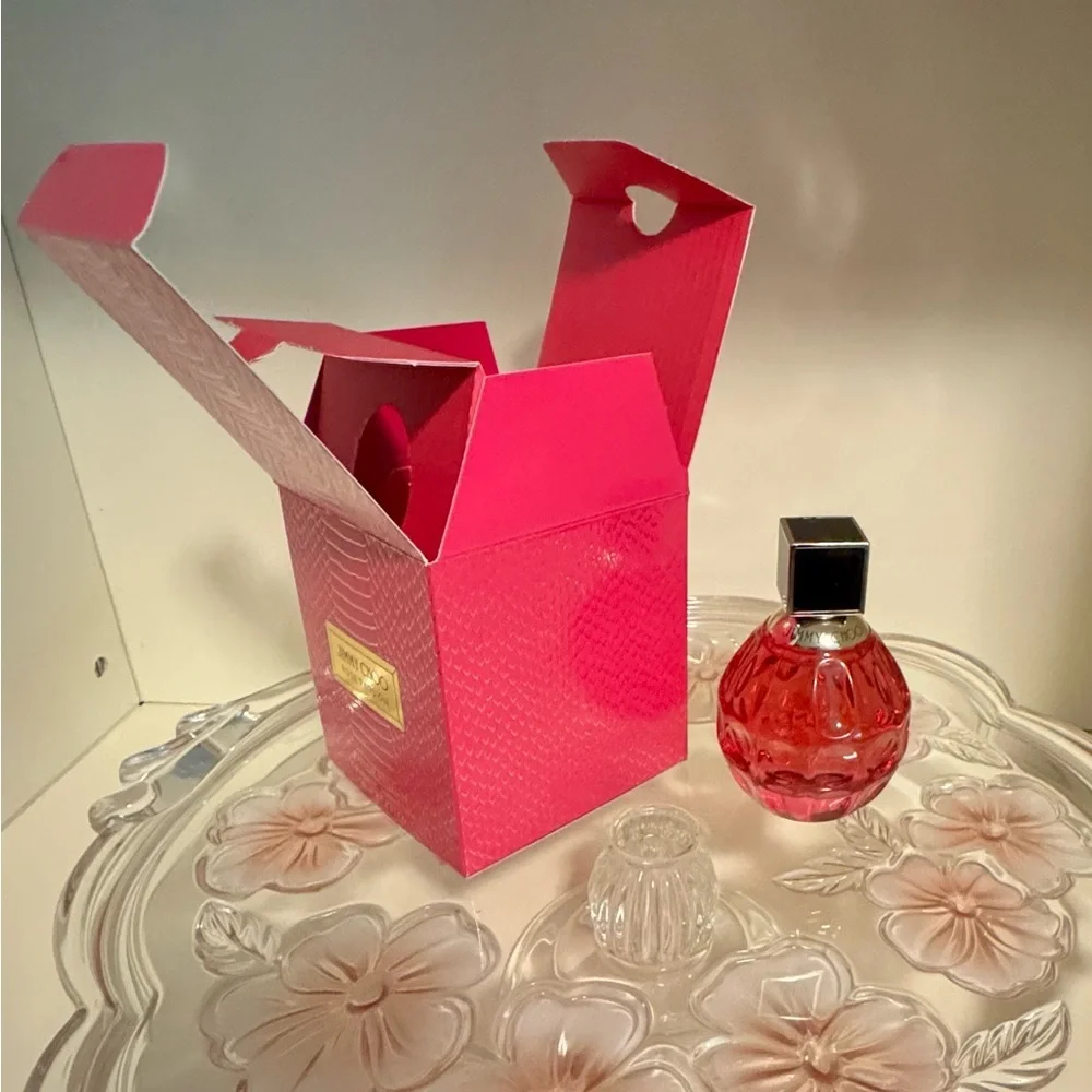 Jimmy Choo Pink Bath & Body Fragrance